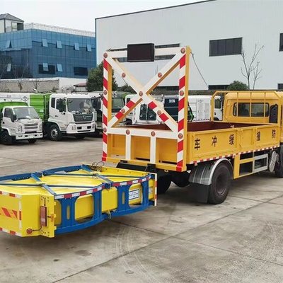 程力防撞车与黄浦防撞缓冲车的作用及扫路车功能介绍