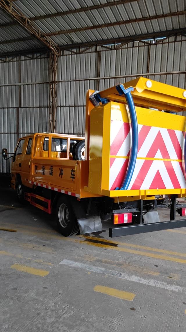 安徽安庆80k防撞缓冲车与救护车租赁服务